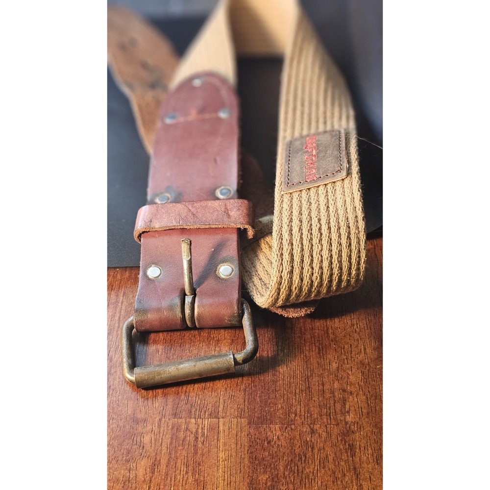 Craftman Men's Casual Size 32-38 Genuine Leather Belt ( As Is - Pre-loved Worn)